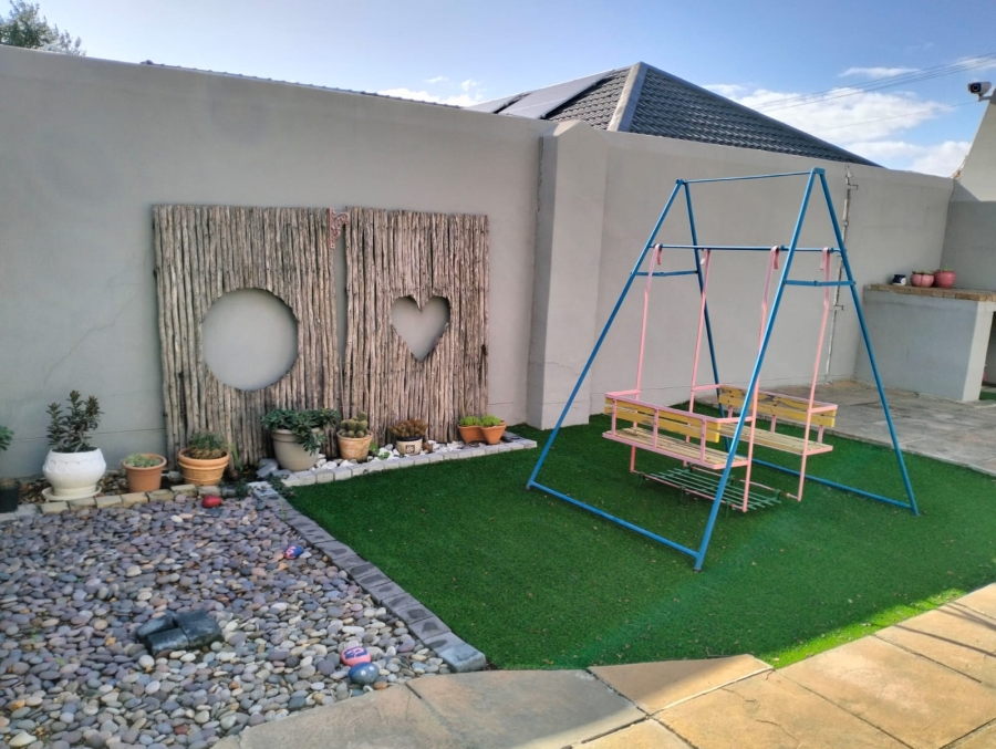 To Let commercial Property for Rent in Durbanville Western Cape